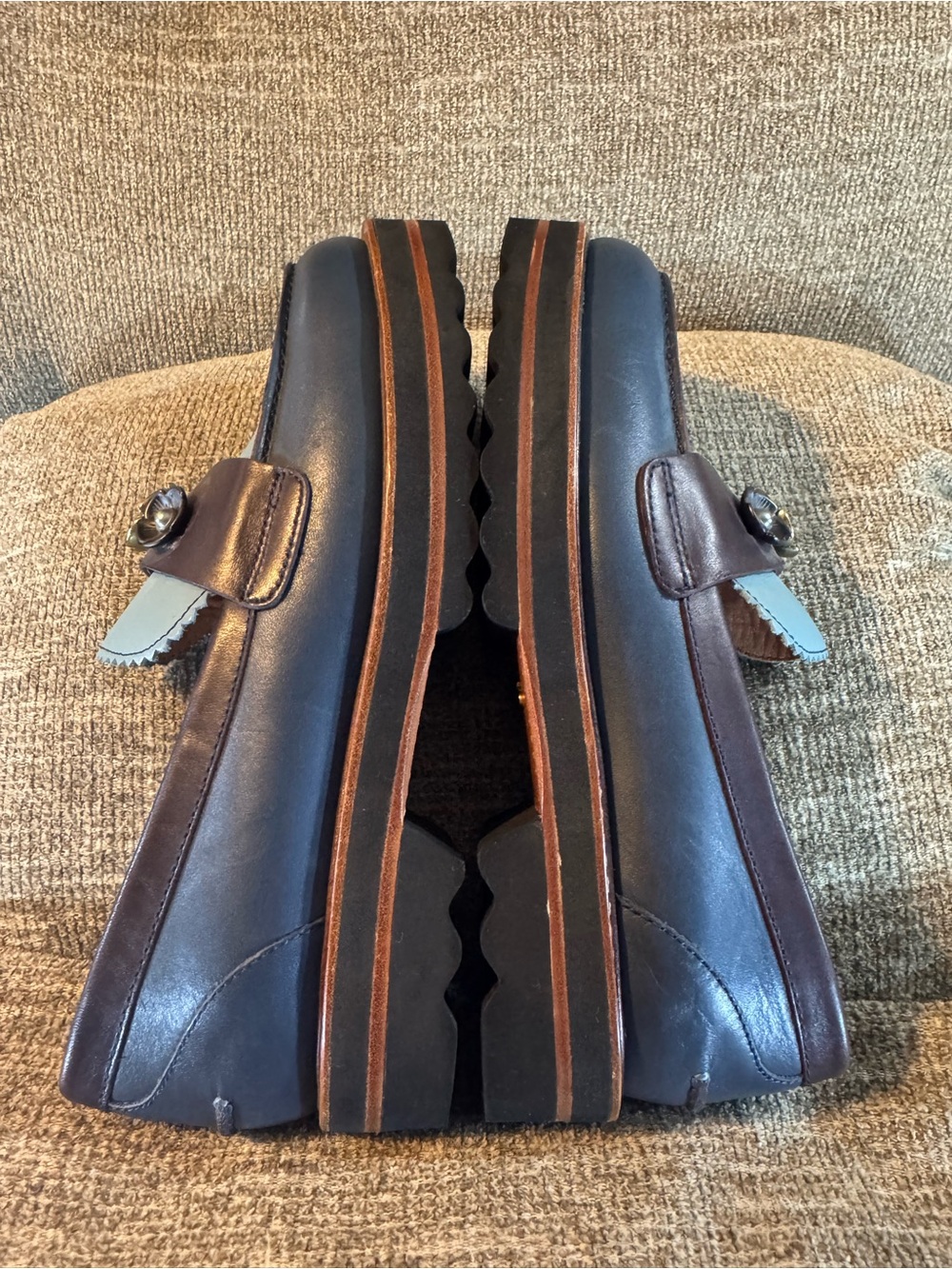 Coach Lenox loafers featuring Tea Rose applique and pearly cabochons Size 8B - Picture 6 of 13
